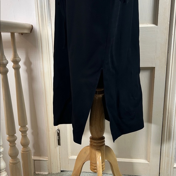 BANANA REPUBLIC • Elegant Black Turtleneck Dress - Picture 6 of 12